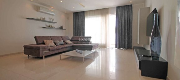 Apartamento de 3 dormitorios en Sliema, Malta No. 9663 4