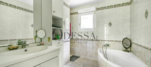 3 bedrooms House in Chennevieres-sur-Marne, France No. 294884 10