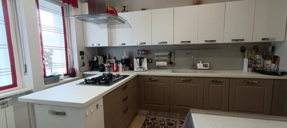 Apartamento de 3 dormitorios en Tolentino, Italy No. 283621 4