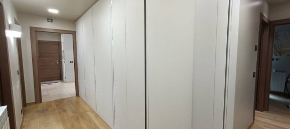 Apartamento de 3 dormitorios en Tolentino, Italy No. 283621 12