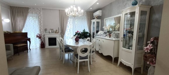 Apartamento de 3 dormitorios en Tolentino, Italy No. 283621 6