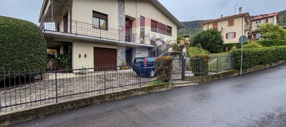 5غرفة منزل في Orino, Italy رقم 102330 80