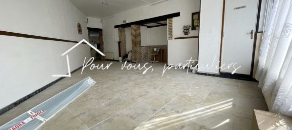 Propiedad comercial de 5 dormitorios en Raismes, France No. 240202 11