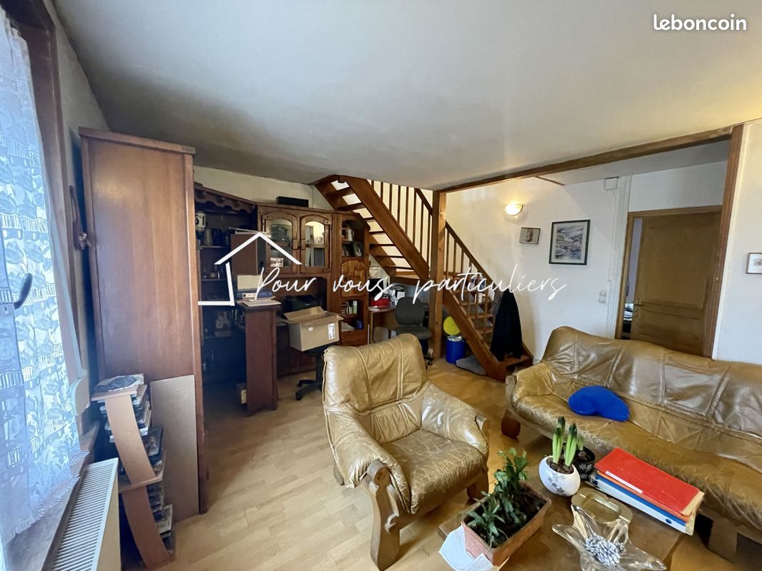 Propiedad comercial de 5 dormitorios en Raismes, France No. 240202