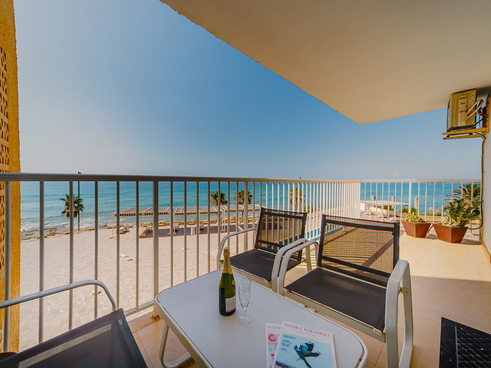 3 bedrooms Apartment in Torrevieja, Spain No. 176283