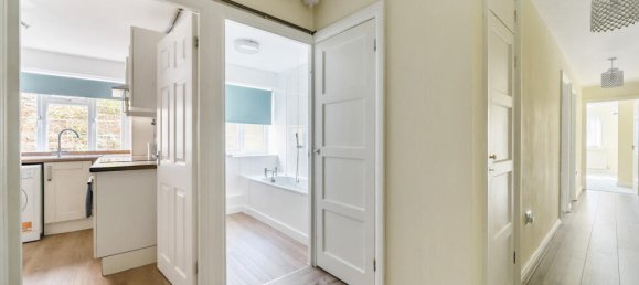 2 bedrooms Apartment in London, United Kingdom No. 7723 15