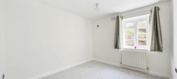 2 bedrooms Apartment in London, United Kingdom No. 7723 9