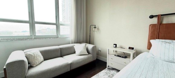 1 Schlafzimmer Gewerbliche Immobilien in Miami, USA, Nr. 615702 9