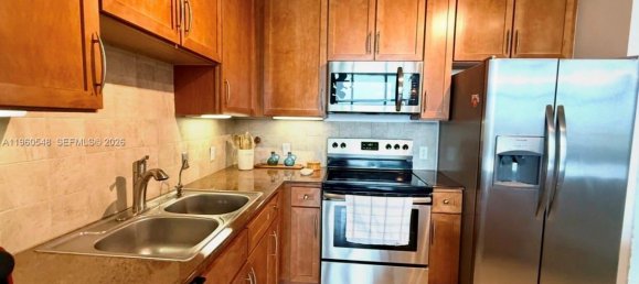1 Schlafzimmer Gewerbliche Immobilien in Miami, USA, Nr. 615702 23