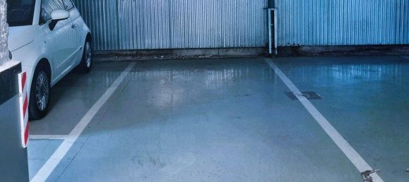 13m² Garage in Madrid, Spain No. 102558 3