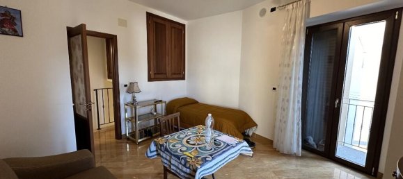 Adosado de 2 dormitorios en Novara di Sicilia, Italy No. 114616 10