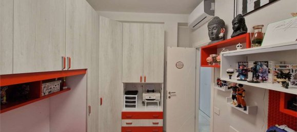 3 rooms Apartment in Como, Italy No. 5874 19