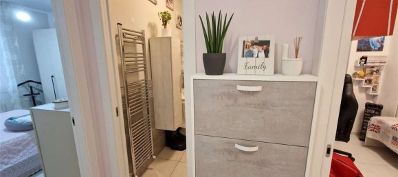 3 rooms Apartment in Como, Italy No. 5874 13