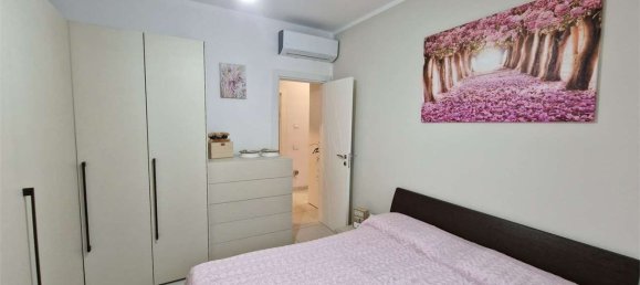 3 rooms Apartment in Como, Italy No. 5874 14