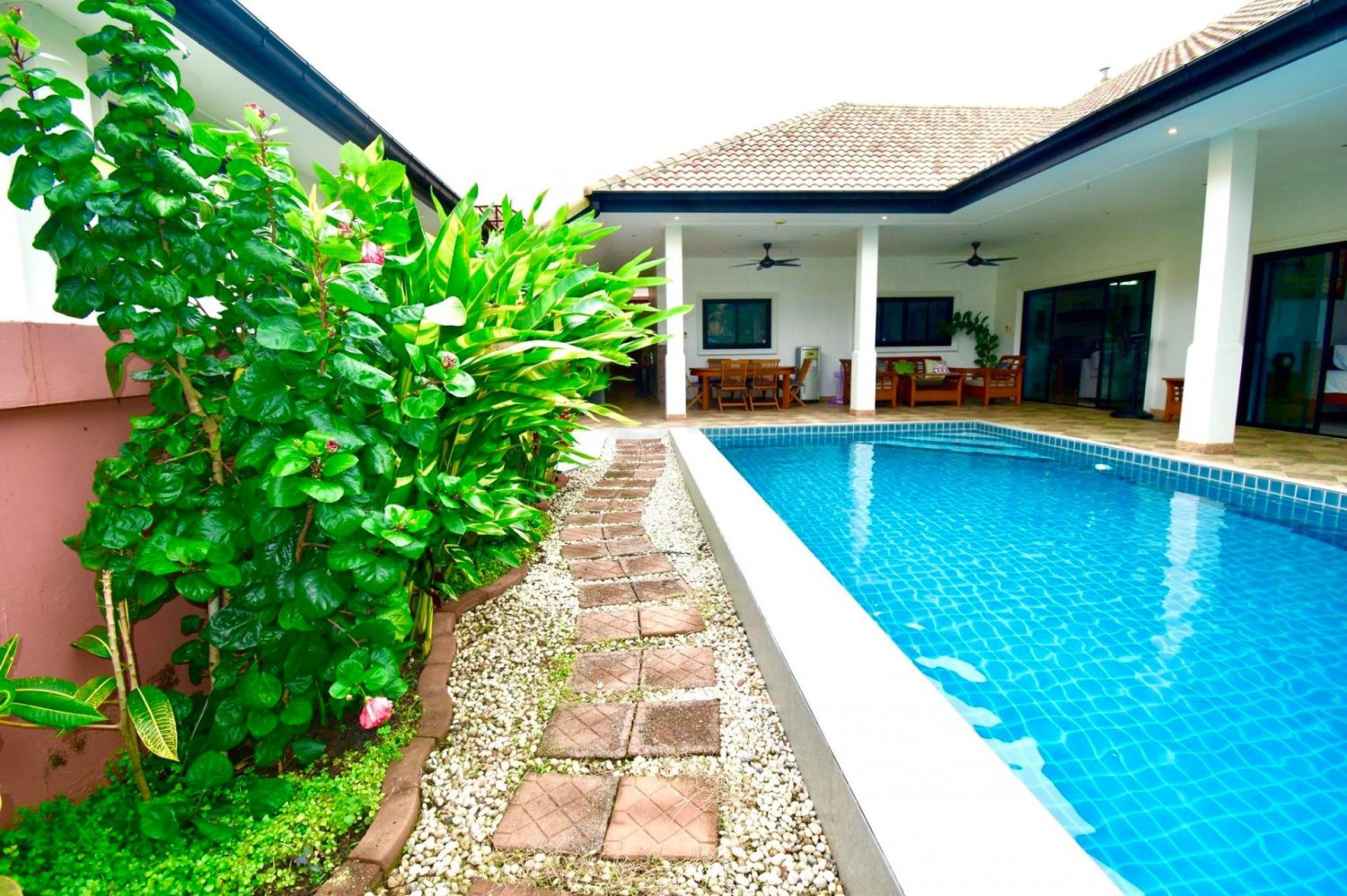 3 bedrooms Villa in Hua Hin, Thailand No. 4240