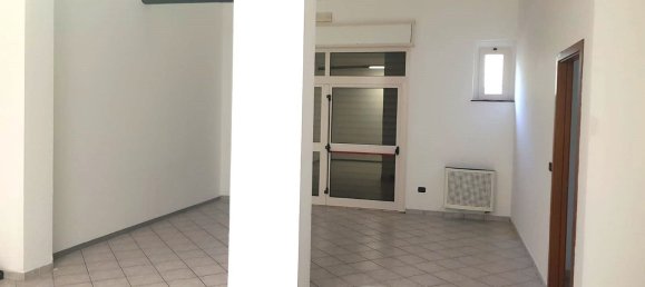 Lagerhaus in Castorano, Italy 270m², Nr. 88601 3