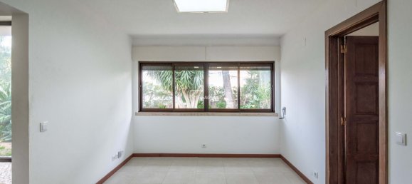 8 bedrooms Villa in Cascais, Portugal No. 119081 35