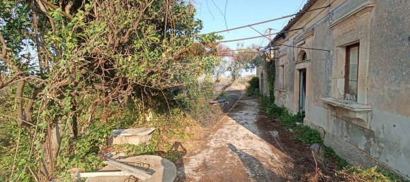 Дом с 10 спальнями в Кьярамонте Гульфи, Италия № 352232 13