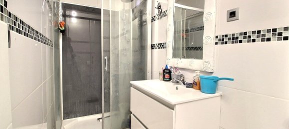 6 bedrooms House in Argenteuil, France No. 166670 15