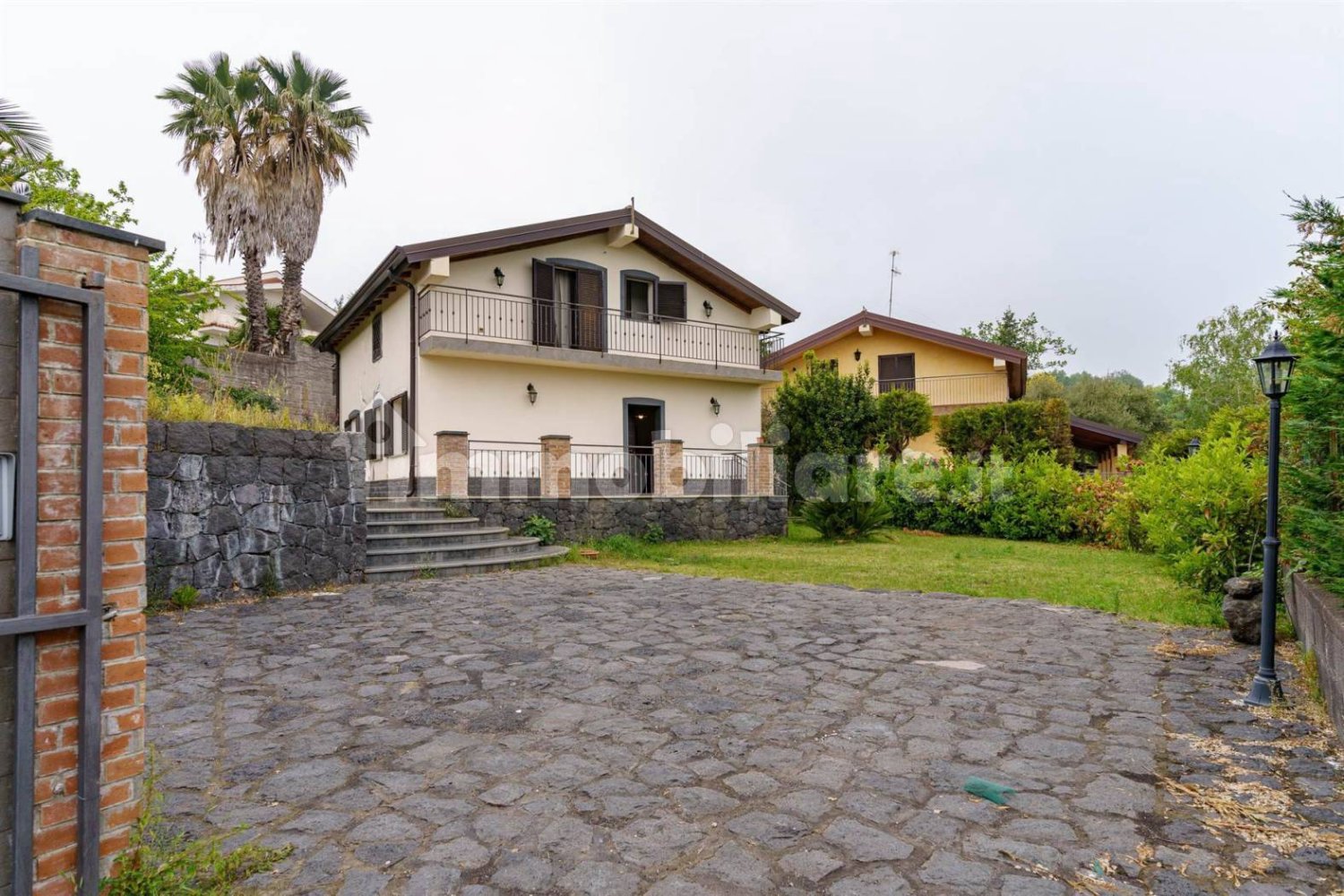 4 غرف نوم فيلا في Zafferana Etnea, Italy رقم 131773