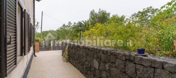 4 غرف نوم فيلا في Zafferana Etnea, Italy رقم 131773 13