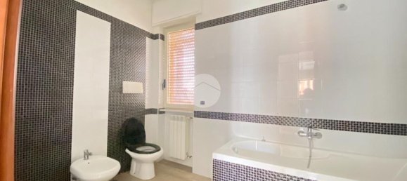 4 bedrooms Apartment in San Giorgio a Cremano, Italy No. 326322 9