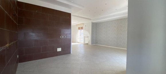 4 bedrooms Apartment in San Giorgio a Cremano, Italy No. 326322 20