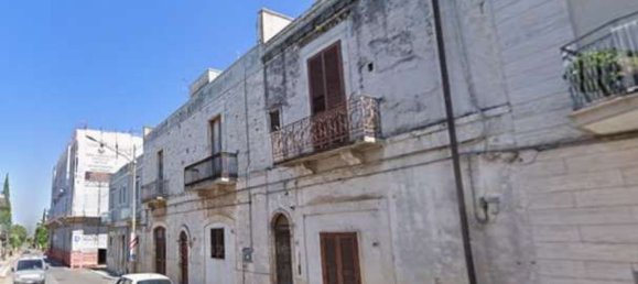 Квартира с 7 комнатами в Конверсано, Италия № 236597 10