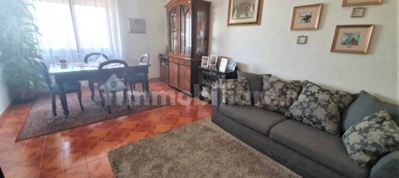 3 bedrooms Apartment in Catanzaro, Italy No. 104310 2