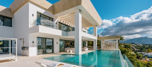 7 bedrooms Villa in Benahavis, Spain No. 4620 3