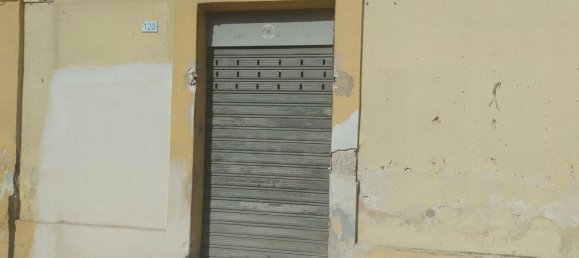 100m² Commercial property in San Donaci, Italy No. 381335 3