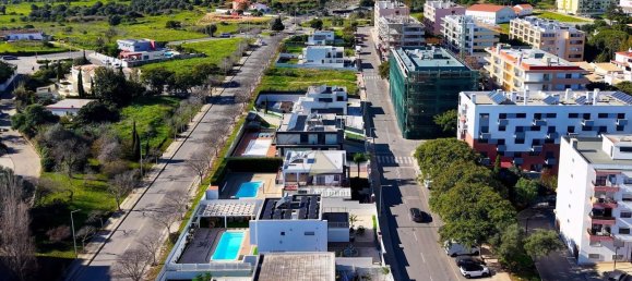 4 Schlafzimmer Villa in Portimao, Portugal, Nr. 253516 8