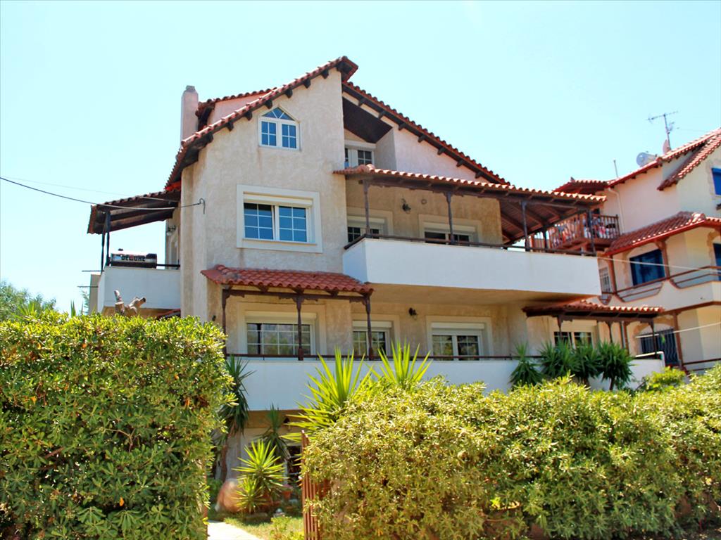 4 chambres propriété commerciale à vendre à Loutraki, Loutraki-Perachora-Agioi Theodoroi, Corinthia, Peloponnese, Peloponnese, Western Greece and the Ionian, Greece № 7066