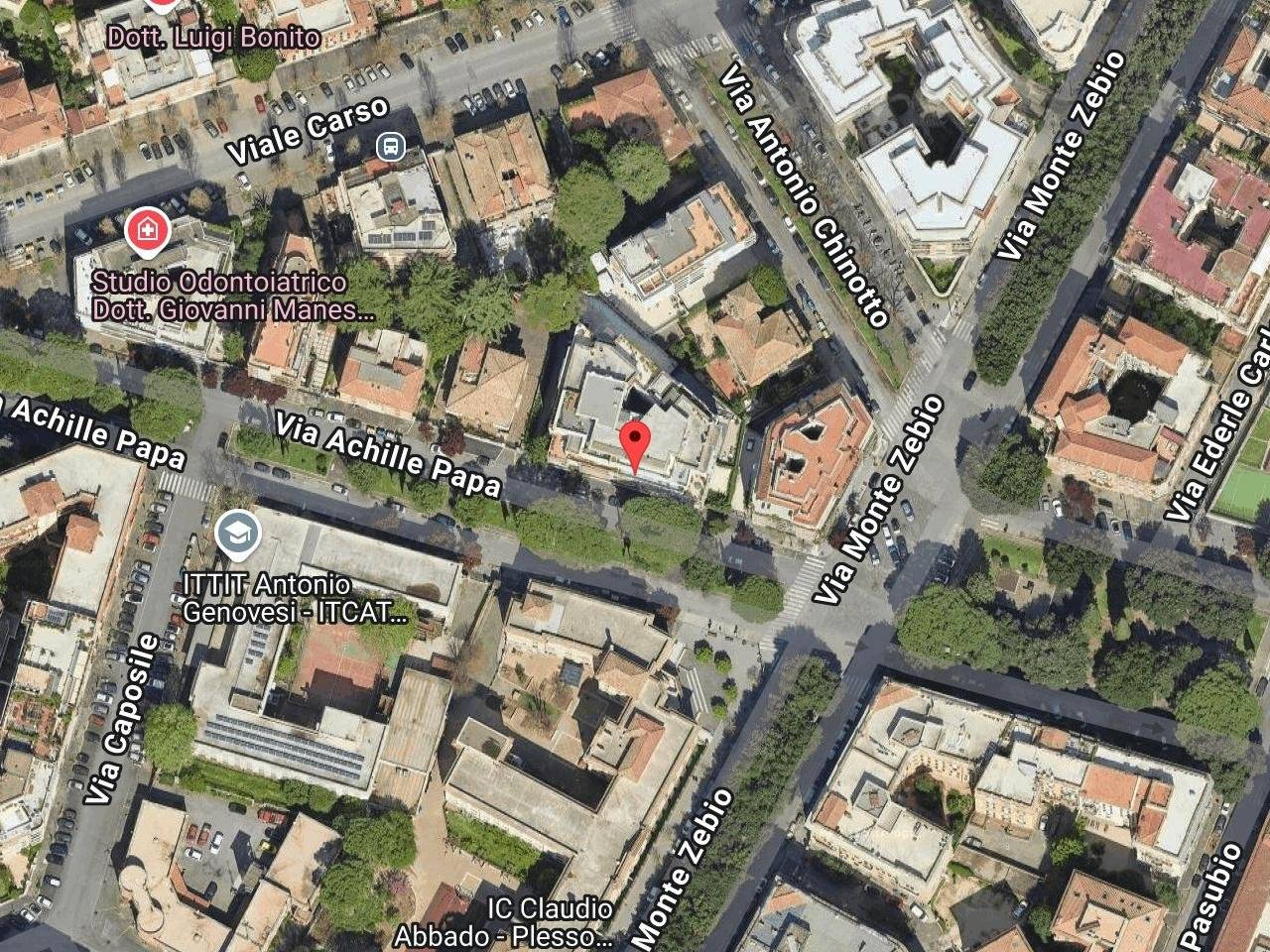 6 bedrooms Apartment in Rome, Italy No. 95684