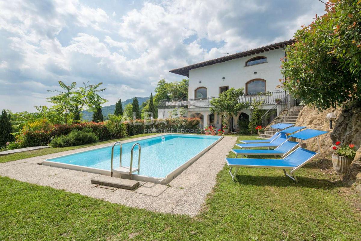 12 bedrooms Villa in Pescia, Italy No. 500