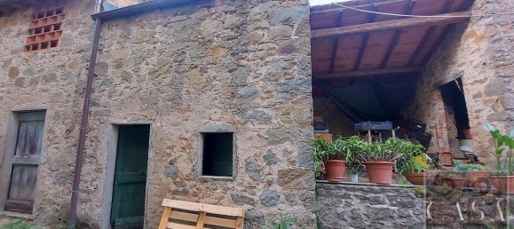 5 bedrooms House in Bagni di Lucca, Italy No. 351 5