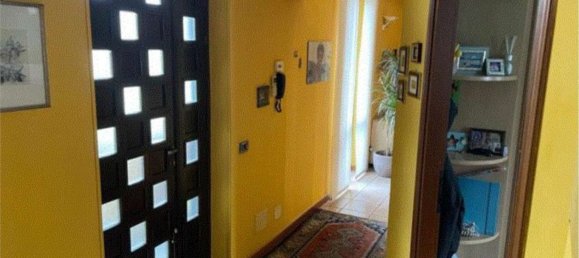 4 rooms House in Cerano, Italy No. 56148 10