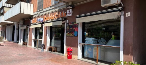 140m² Commercial property in Rome, Italy No. 130391 9