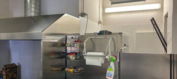 140m² Commercial property in Rome, Italy No. 130391 7