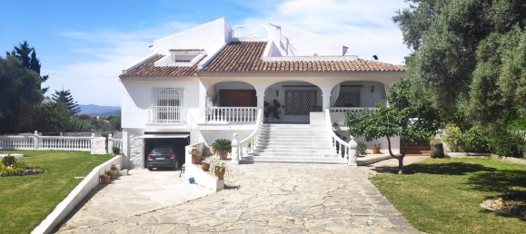 4 bedrooms Villa in Churriana, Spain No. 60640 4