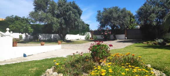 4 bedrooms Villa in Churriana, Spain No. 60640 10