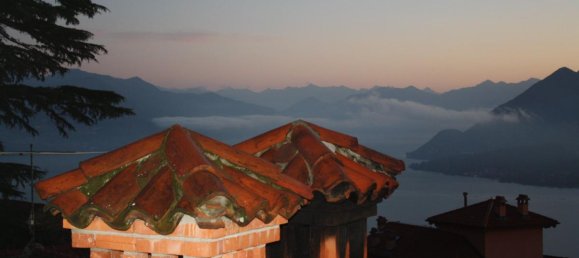 4 bedrooms House in Stresa, Italy No. 678 10