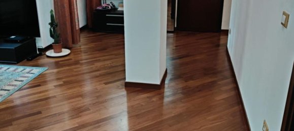 Apartamento T4 em Livorno, Italy N.º 323882 5