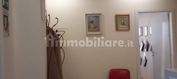 150m² Office in Pistoia, Italy No. 45499 2