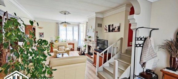 Casa de 2 dormitorios en Clichy-sous-Bois, France No. 138013 5