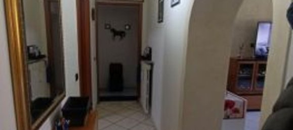 3 rooms Apartment in Malnate, Italy No. 181415 8