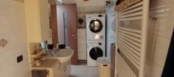 3 rooms Apartment in Malnate, Italy No. 181415 16