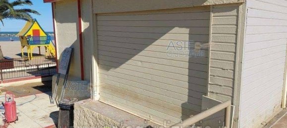 1-salle Entrepôt à Rimini, Italy No. 11479 2