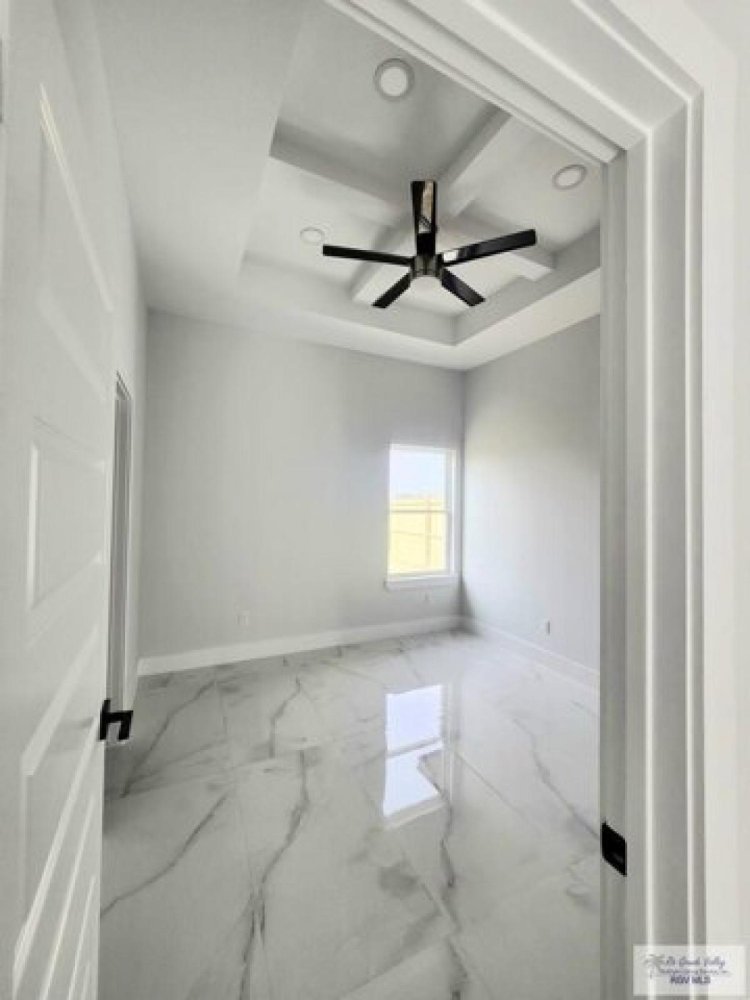 4 bedrooms House in Brownsville, USA No. 337820