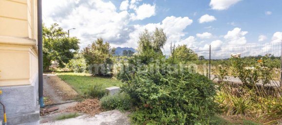 Casa de 2 dormitorios en Revello, Italy No. 270755 13